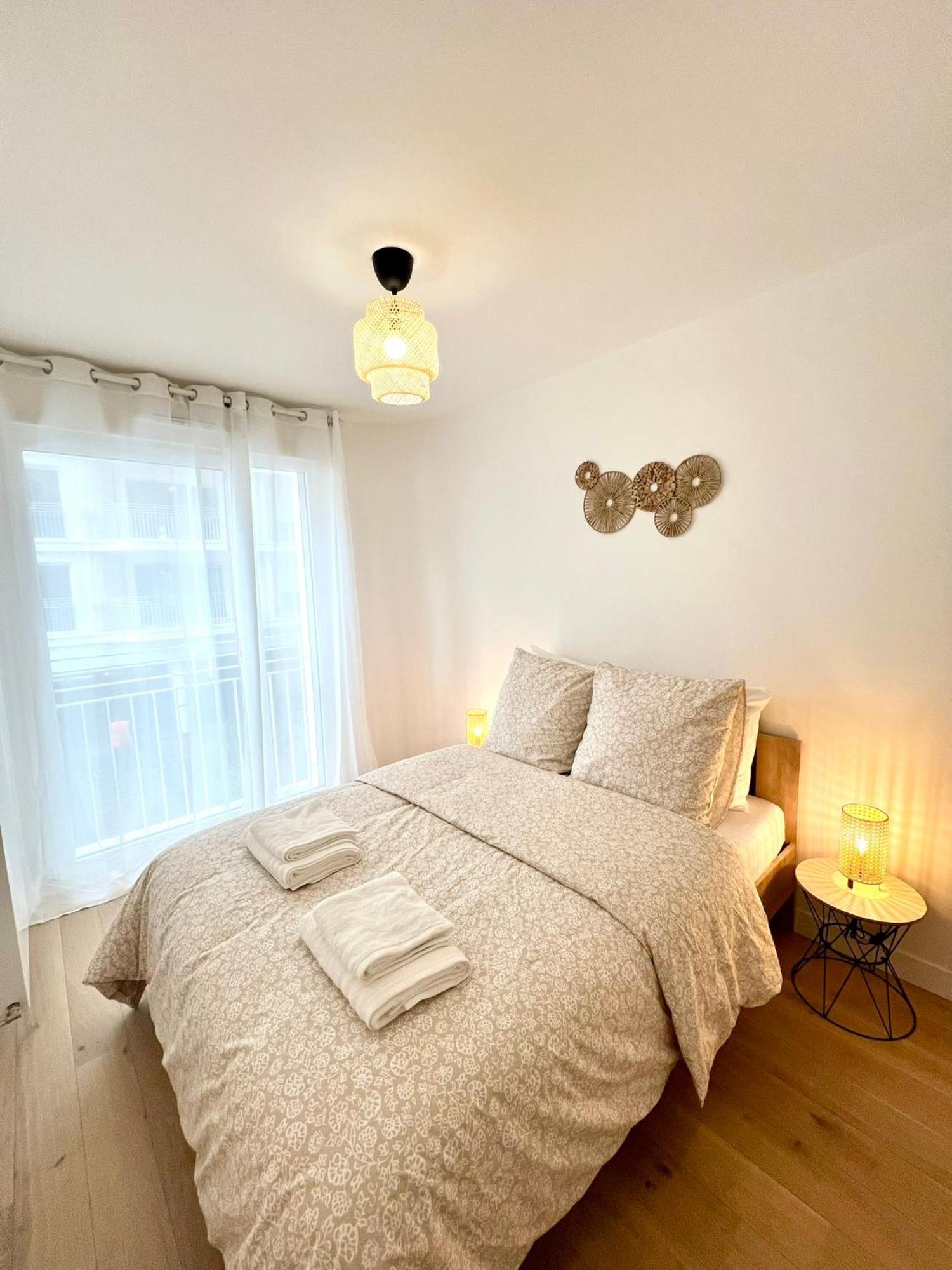 Appartement Neuf Et Spacieux Clichy Dış mekan fotoğraf